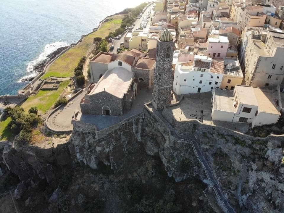 “Cielo E Mare”, Casetta Nel Cuore Del Borgo Antico / “Sky & Sea”, Charming In The Heart Of Old Village Castelsardo Zewnętrze zdjęcie