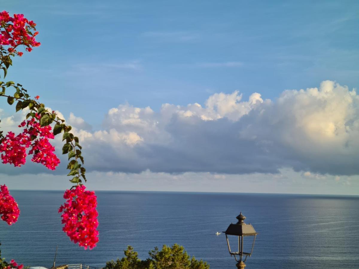 “Cielo E Mare”, Casetta Nel Cuore Del Borgo Antico / “Sky & Sea”, Charming In The Heart Of Old Village Castelsardo Zewnętrze zdjęcie