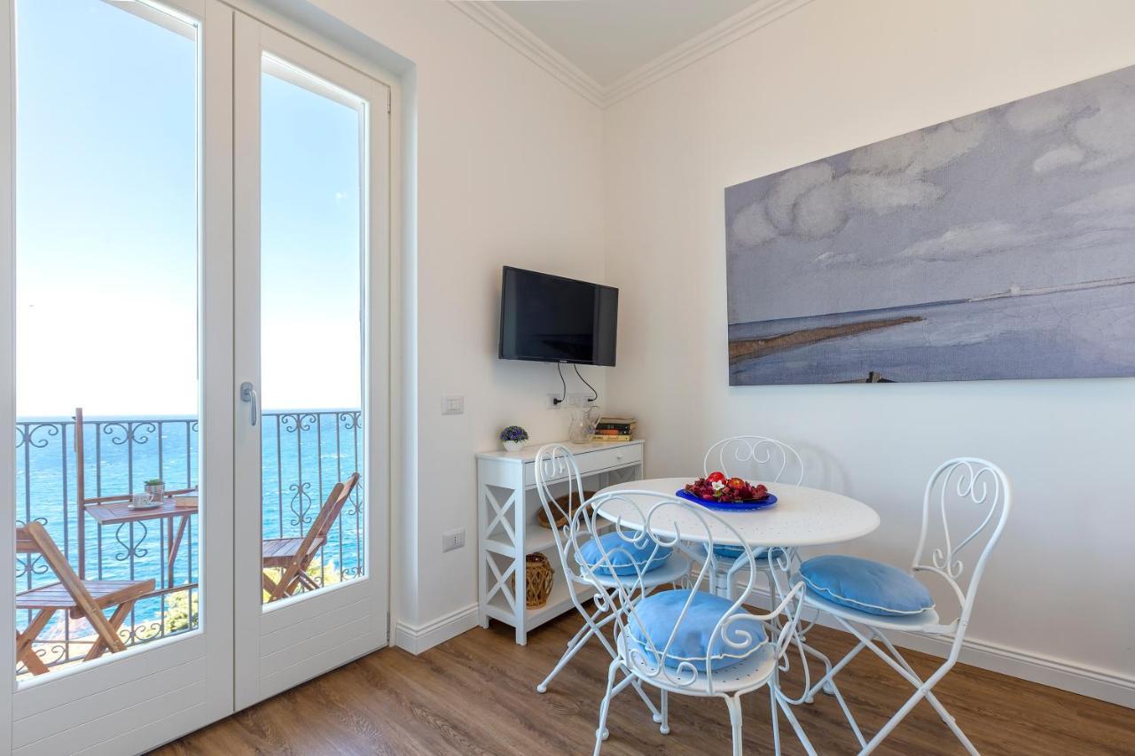 “Cielo E Mare”, Casetta Nel Cuore Del Borgo Antico / “Sky & Sea”, Charming In The Heart Of Old Village Castelsardo Zewnętrze zdjęcie