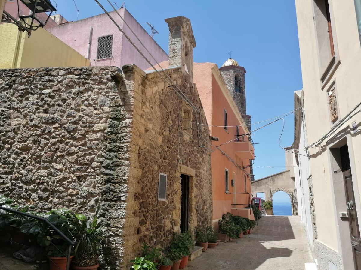 “Cielo E Mare”, Casetta Nel Cuore Del Borgo Antico / “Sky & Sea”, Charming In The Heart Of Old Village Castelsardo Zewnętrze zdjęcie