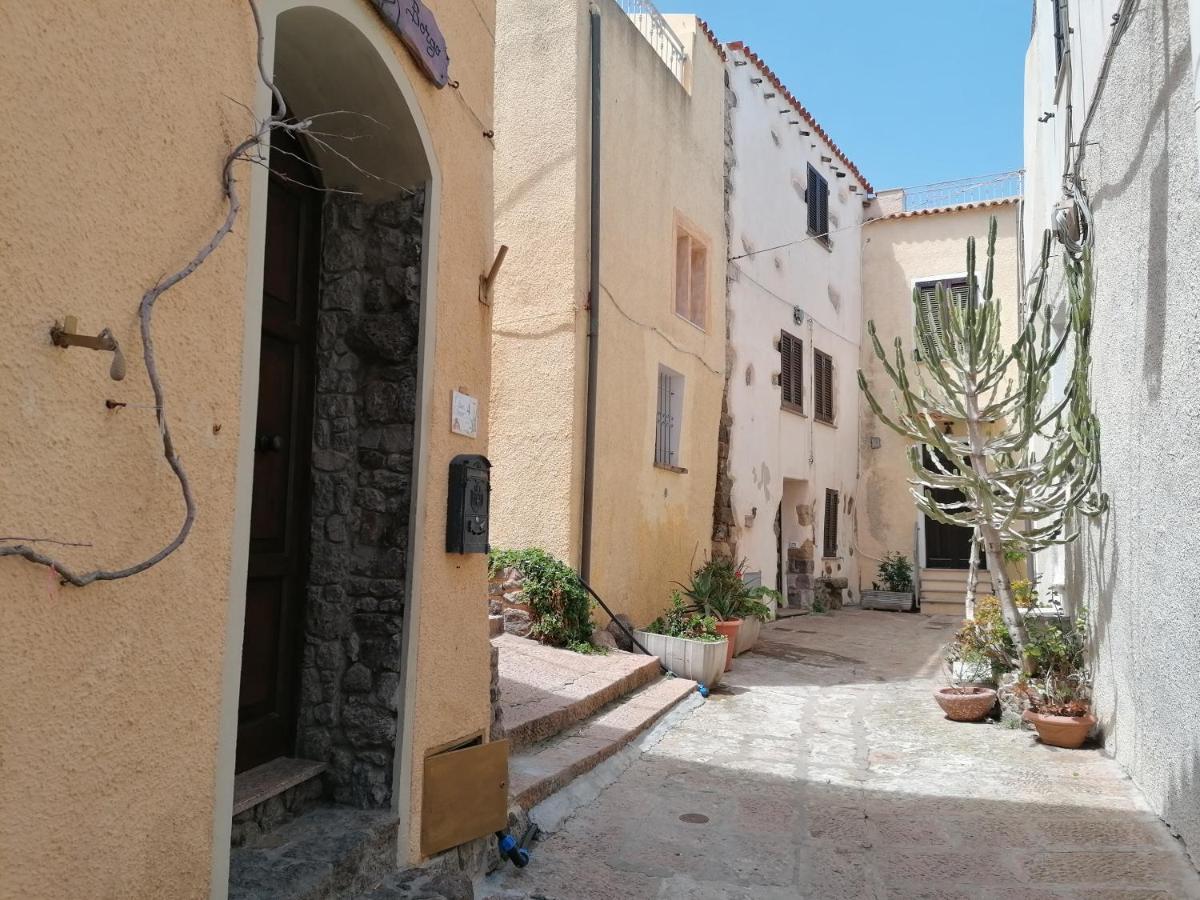 “Cielo E Mare”, Casetta Nel Cuore Del Borgo Antico / “Sky & Sea”, Charming In The Heart Of Old Village Castelsardo Zewnętrze zdjęcie