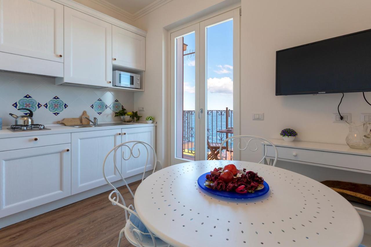 “Cielo E Mare”, Casetta Nel Cuore Del Borgo Antico / “Sky & Sea”, Charming In The Heart Of Old Village Castelsardo Zewnętrze zdjęcie